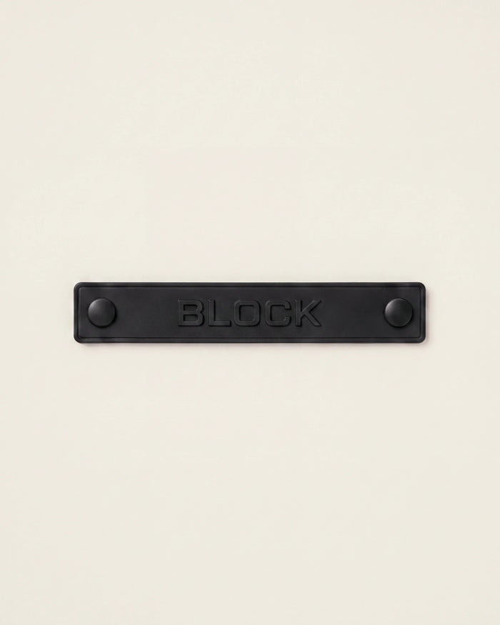 Banner 01 — Black, horizontal module